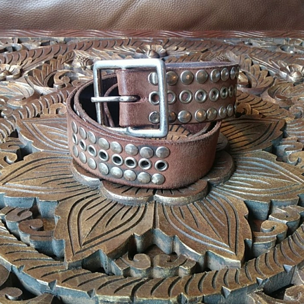 Sundance Silver Studded Belt (M)